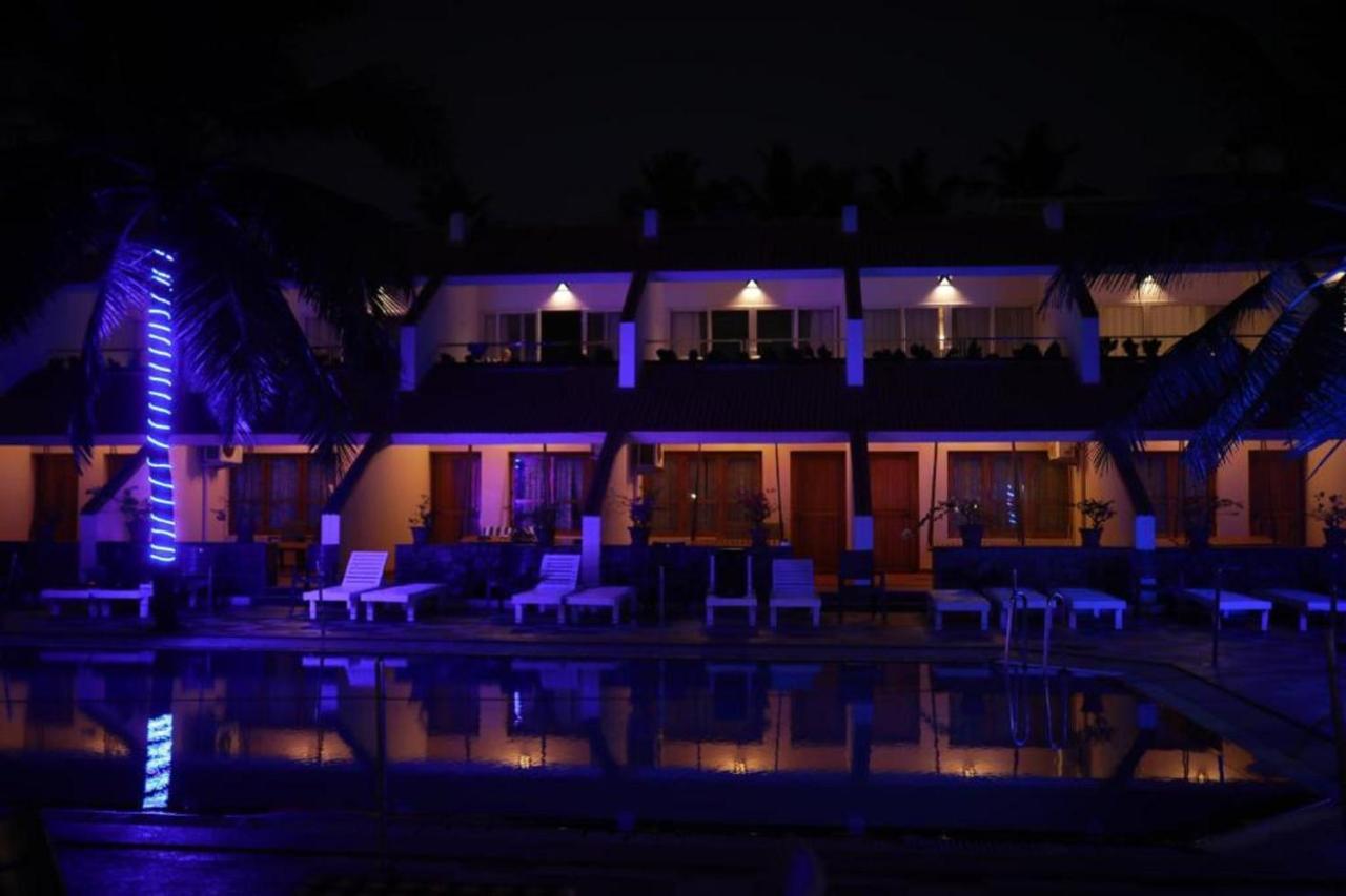 Seaface Beach Resort Kovalam Extérieur photo